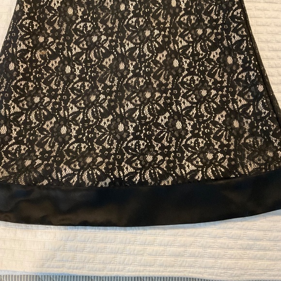 Black Lace Strapless Dress - Picture 10 of 10